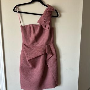 BCBG one shoulder size 6